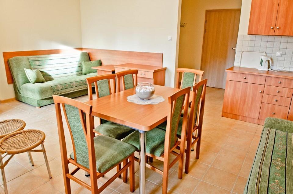 Osrodek Wczasowy Bursztyn Hotel Гданск Екстериор снимка